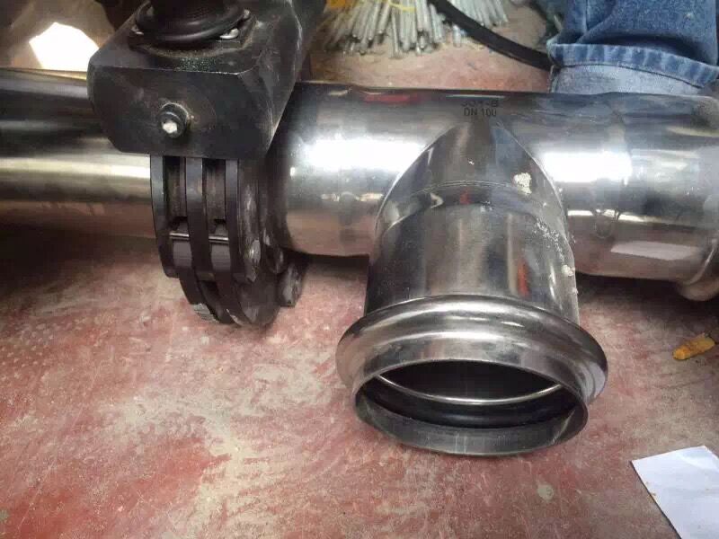 薄壁jbo电竞登录水管双卡压管件连接 薄壁jbo电竞登录水管双卡压管件连接