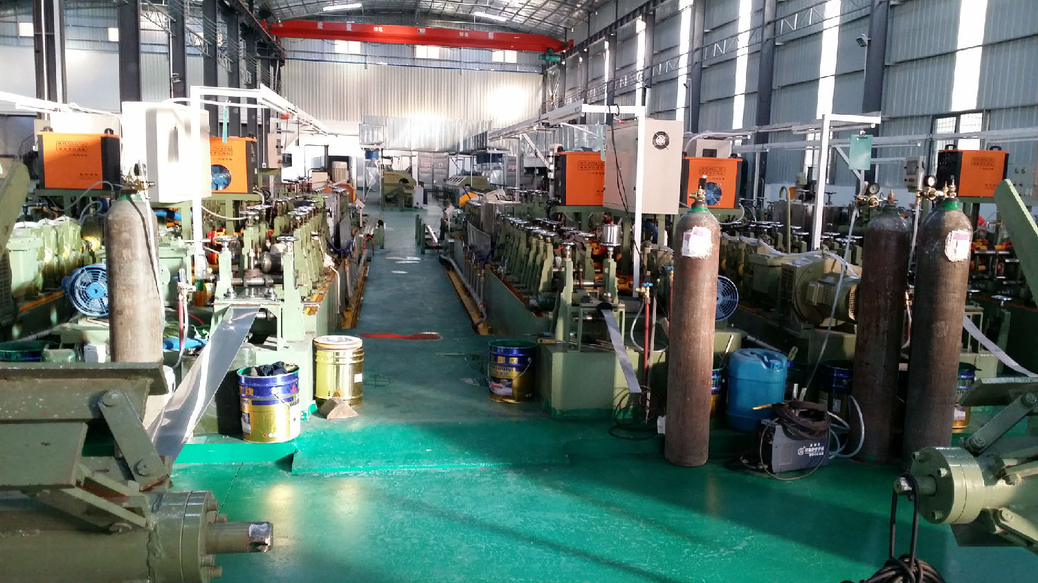 广东jbo(中国)管业品牌jbo电竞登录管生产工厂车间实拍图3