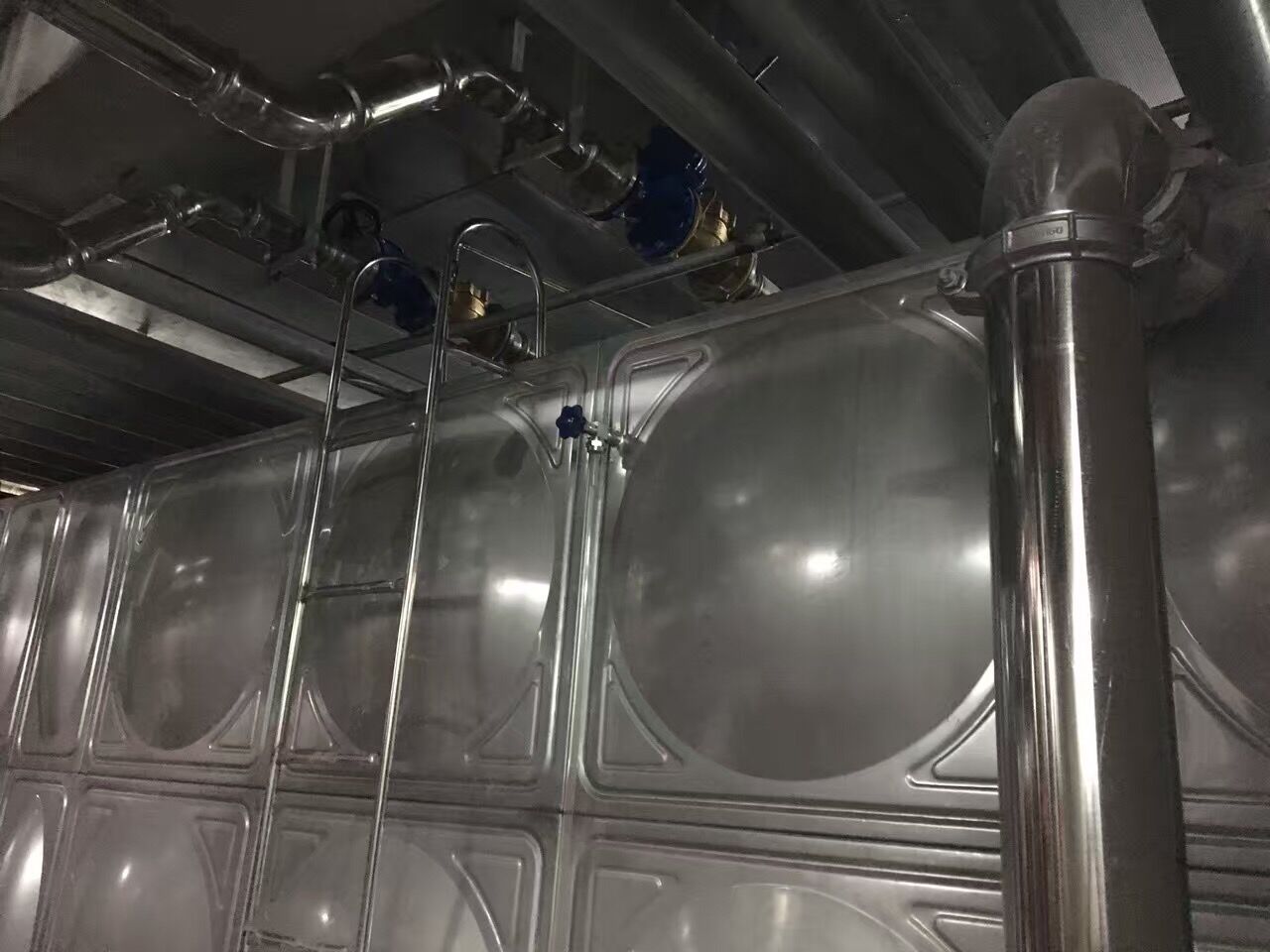 jbo(中国)管业品牌双卡压管件工厂案例实拍