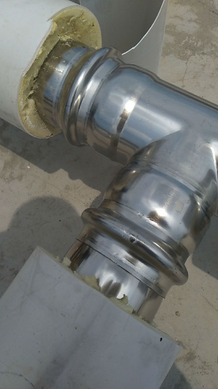 jbo(中国)管业品牌发泡jbo电竞登录水管.jpg jbo(中国)管业品牌发泡jbo电竞登录水管.jpg